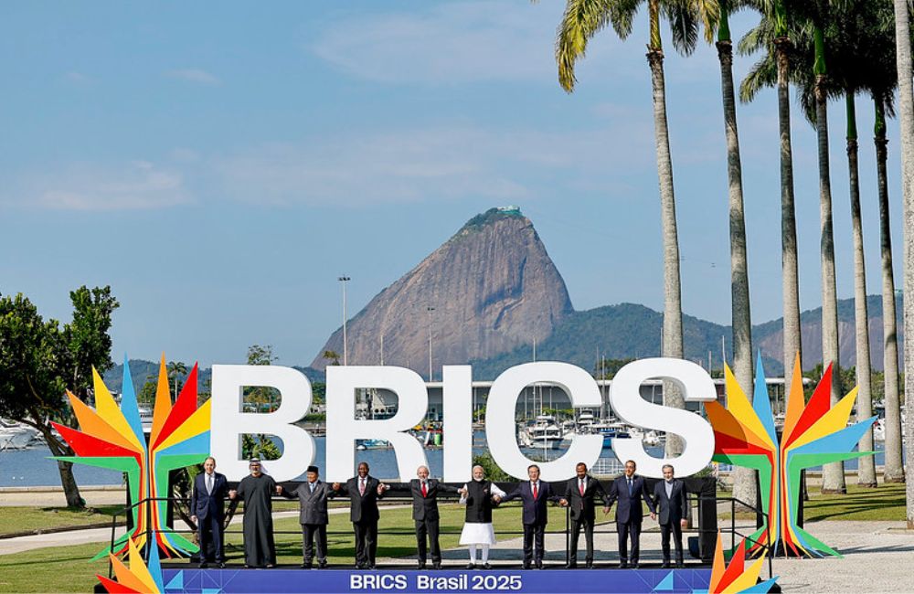 BRICS em 2025: expansão histórica, iniciativas econômicas e por que o BRICS importa no cenário global